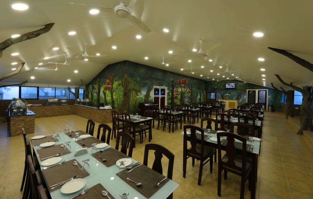Tea Castle Munnar Hotel Bagian luar foto