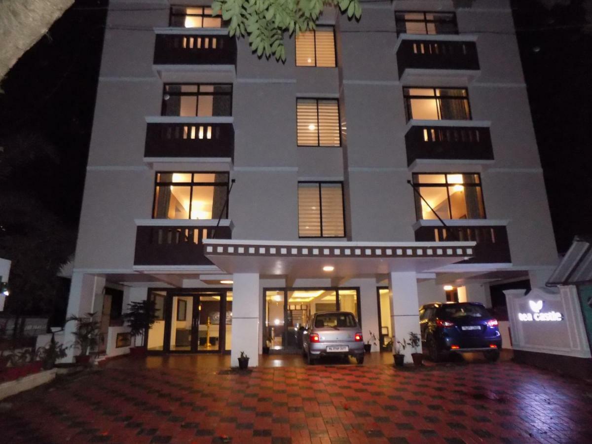 Tea Castle Munnar Hotel Bagian luar foto